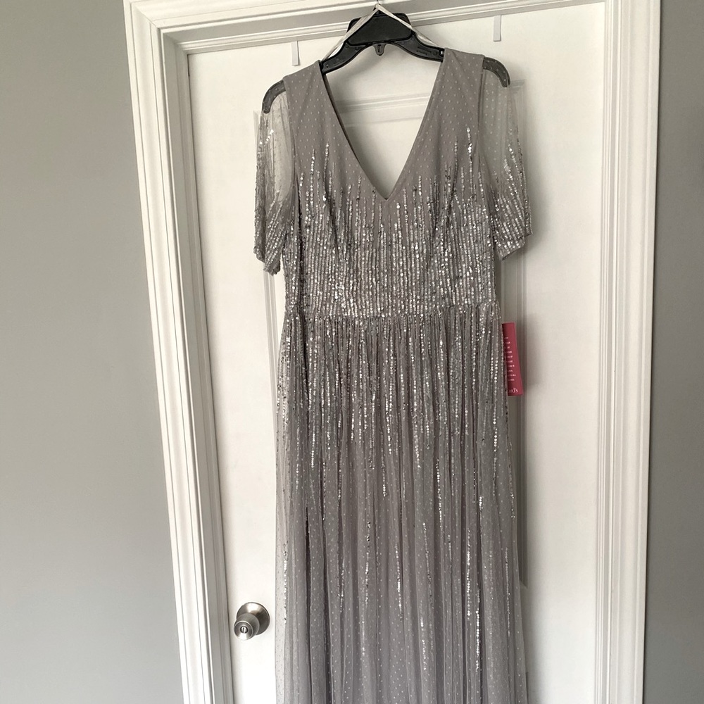 Never worn Adrianna Papell dress